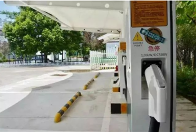 广西规划建设一批服务区充电站和充电桩，新能源车主不怕出远门了！
